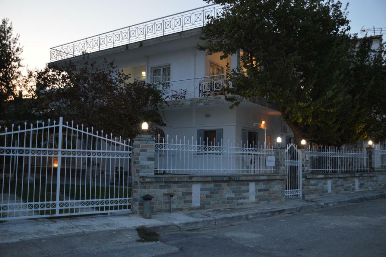 Antony Apartments Неа Плагия Екстериор снимка