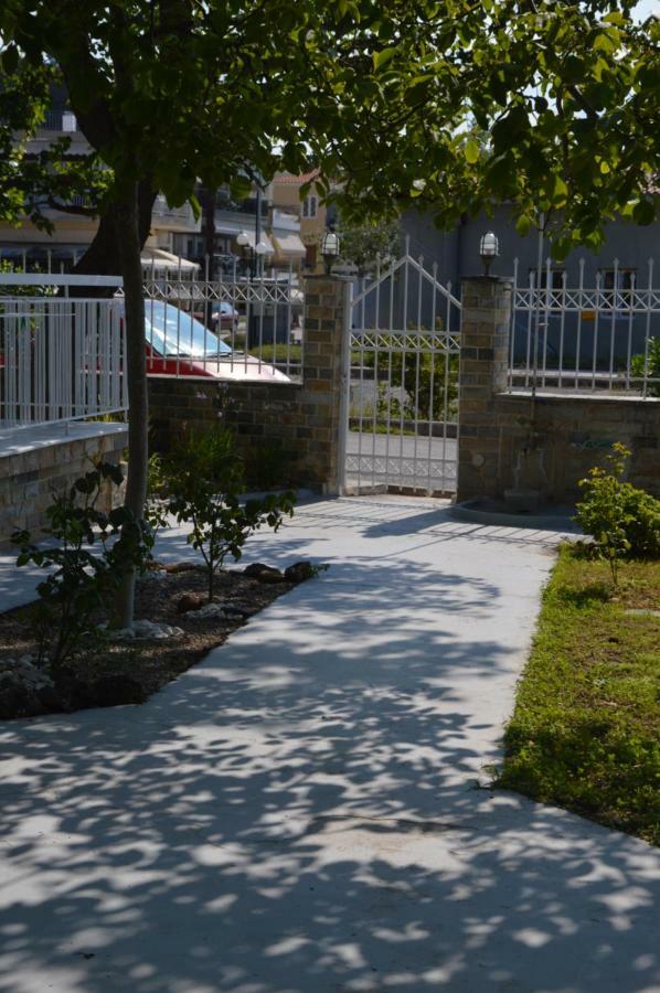 Antony Apartments Неа Плагия Екстериор снимка